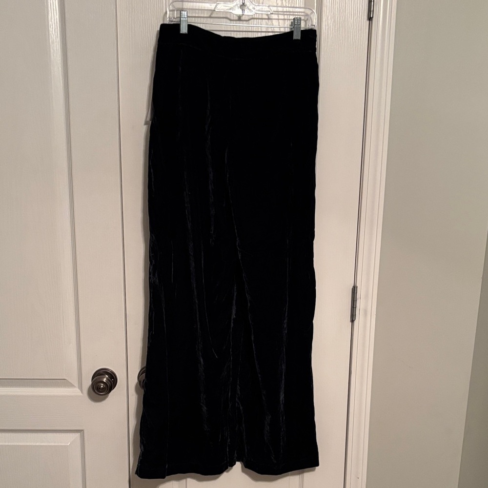 12th Tribe Women’s Deep Dark Blue Velvet Wide Leg Pant size Large - Picture 6 of 6